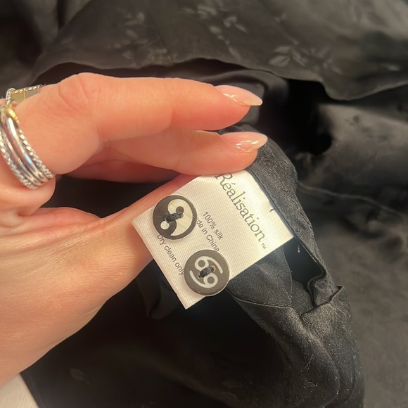 Realisation Par THE KAIA Voodoo silk jacquard blouse yin Yang 69 buttons - Picture 6 of 8